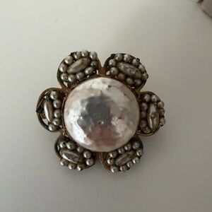 Vintage Miriam Haskell beaded pearl-look flower brooch pin